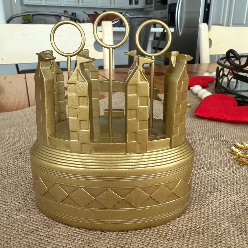 Harry Potter™ Quidditch™ Pitch Perpetual Calendar for Office/Home. NEW - Picture 5 of 13